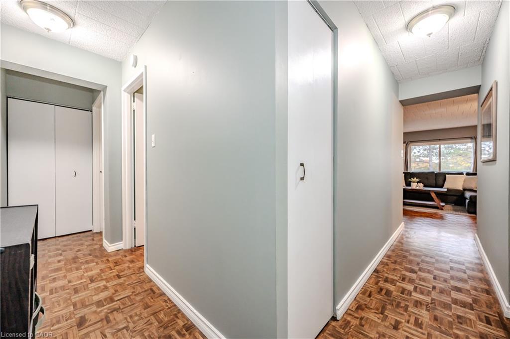 511-105 Conroy Crescent Unit: 511