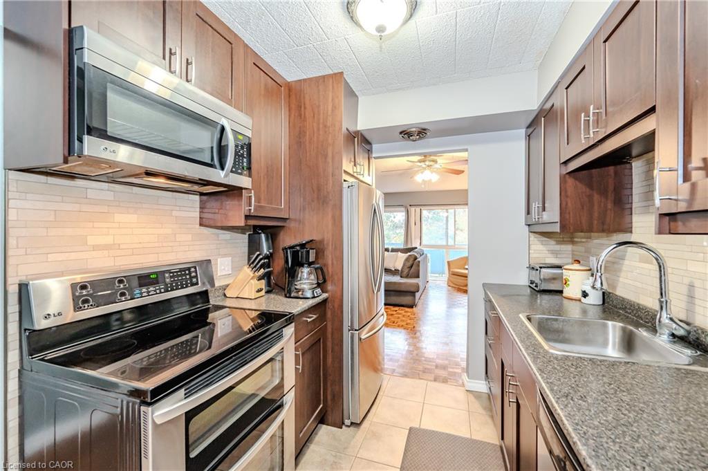 511-105 Conroy Crescent Unit: 511