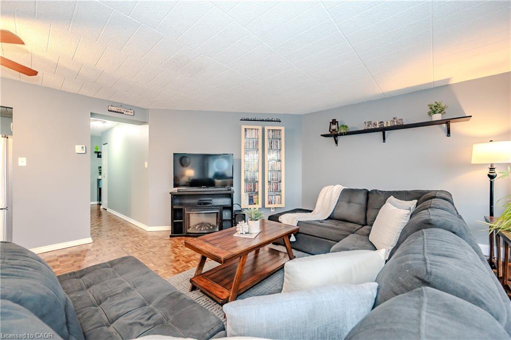 511-105 Conroy Crescent Unit: 511