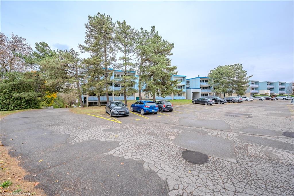 511-105 Conroy Crescent Unit: 511