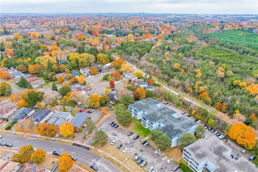 511-105 Conroy Crescent Unit: 511