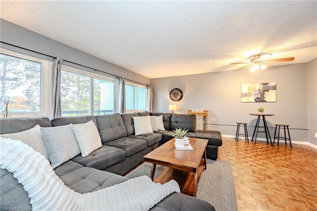 511-105 Conroy Crescent Unit: 511