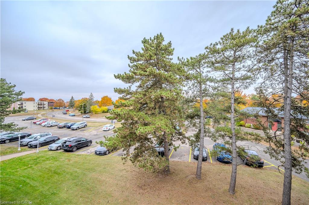 511-105 Conroy Crescent Unit: 511