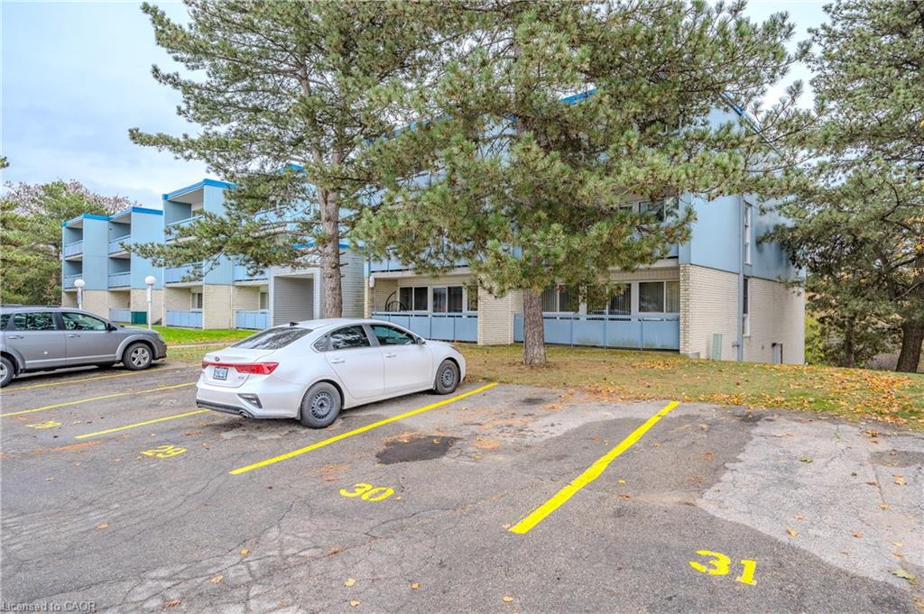 511-105 Conroy Crescent Unit: 511