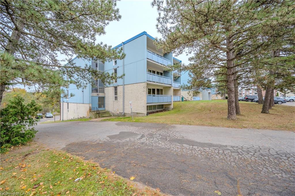 511-105 Conroy Crescent Unit: 511