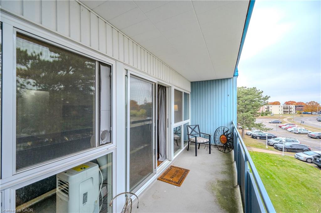 511-105 Conroy Crescent Unit: 511