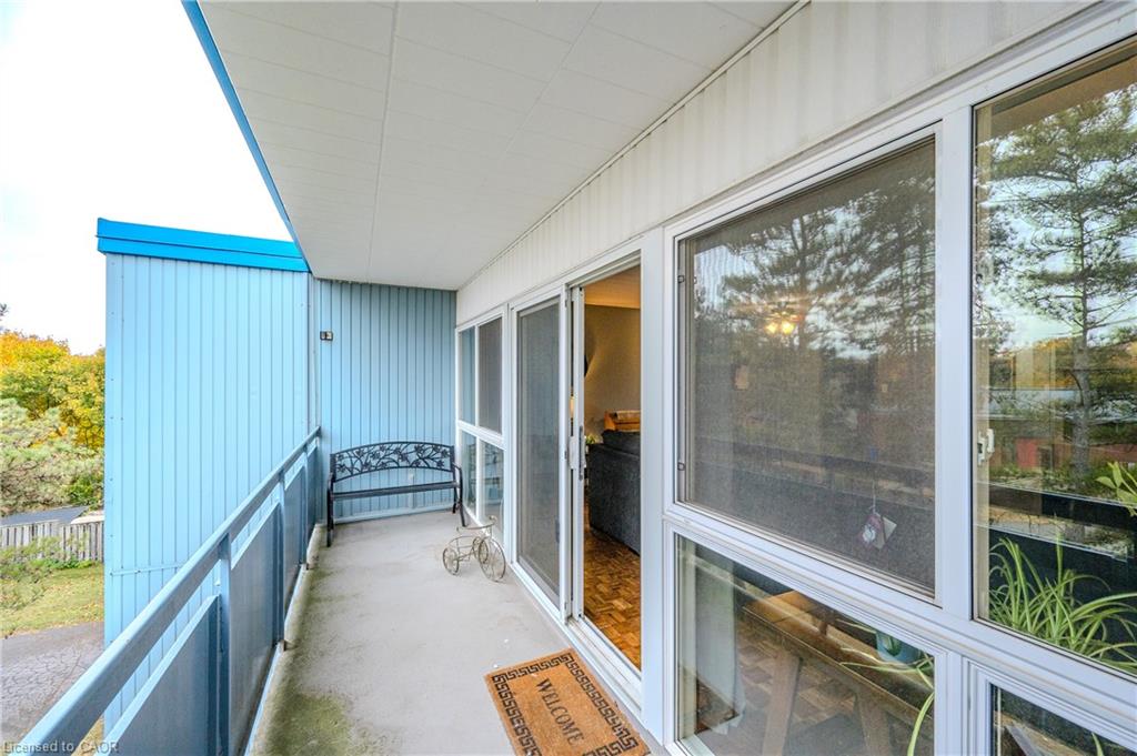 511-105 Conroy Crescent Unit: 511