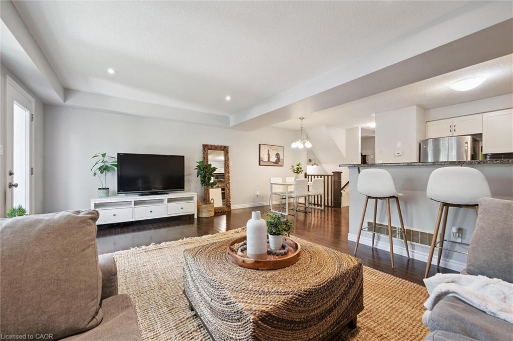 16-167 Arkell Road Unit: 16