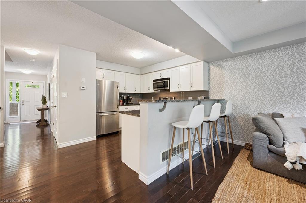 16-167 Arkell Road Unit: 16
