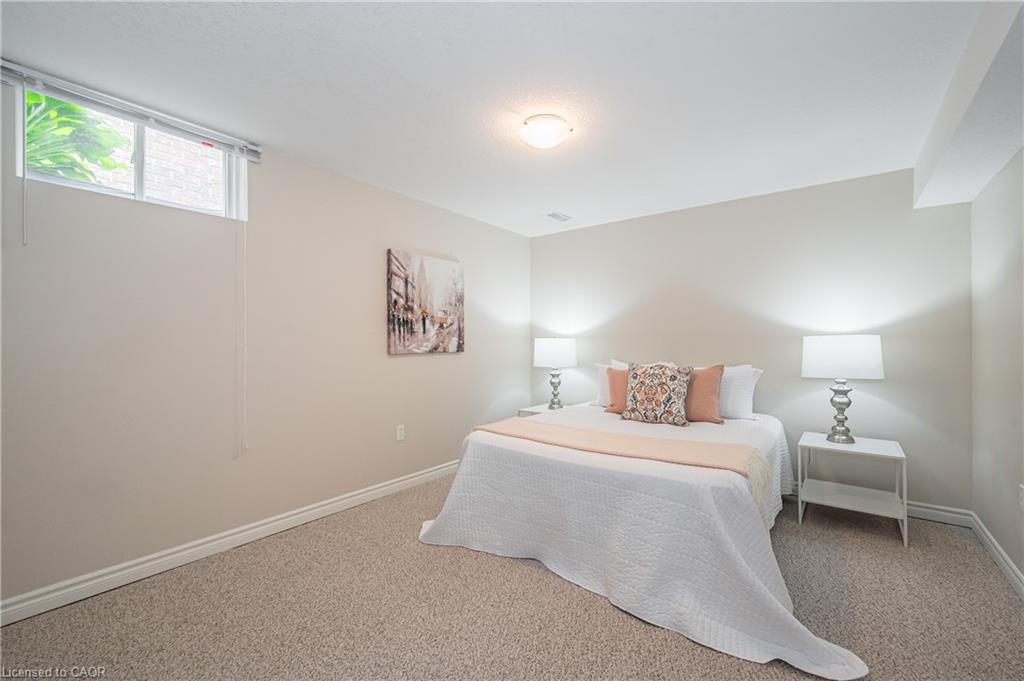 24 Beechlawn Boulevard