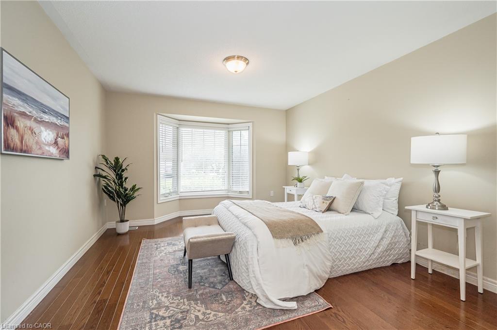 24 Beechlawn Boulevard