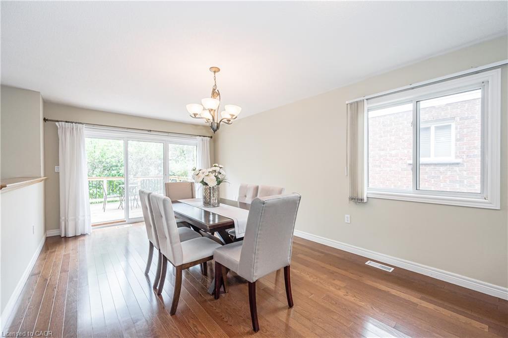 24 Beechlawn Boulevard