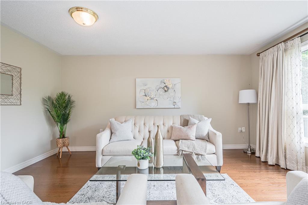 24 Beechlawn Boulevard