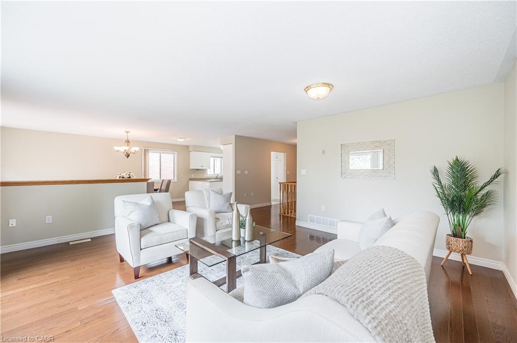24 Beechlawn Boulevard