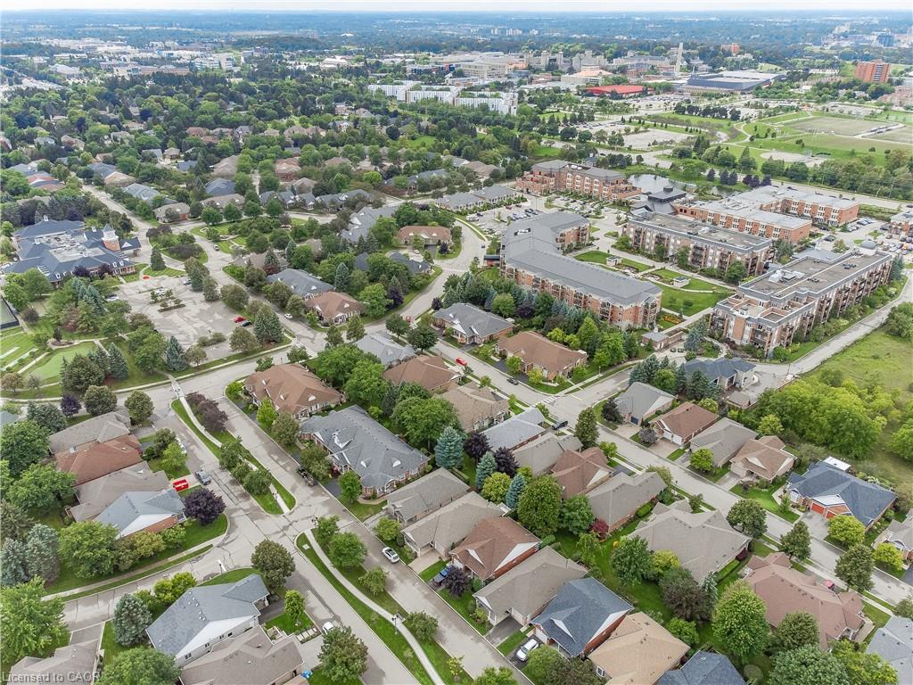 24 Beechlawn Boulevard
