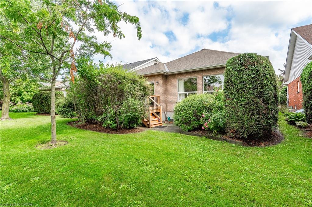 24 Beechlawn Boulevard