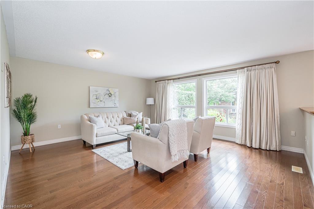24 Beechlawn Boulevard
