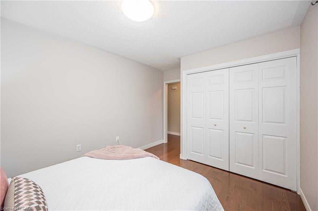 24 Beechlawn Boulevard