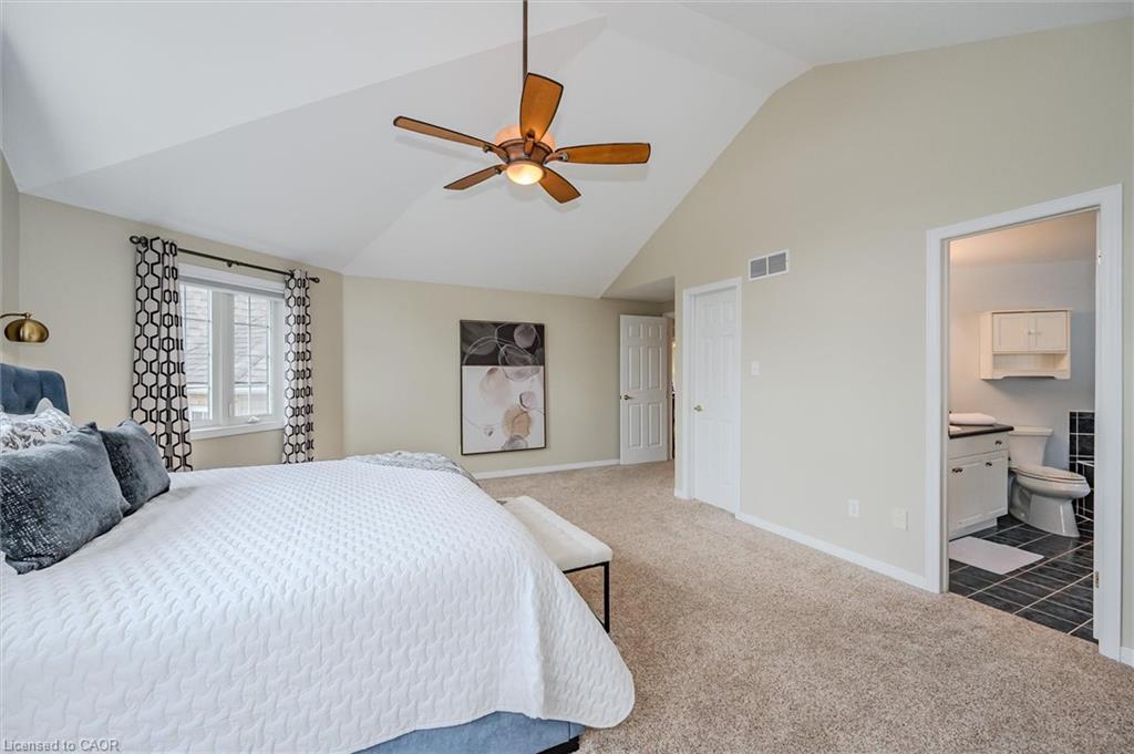 2 Oakridge Crescent