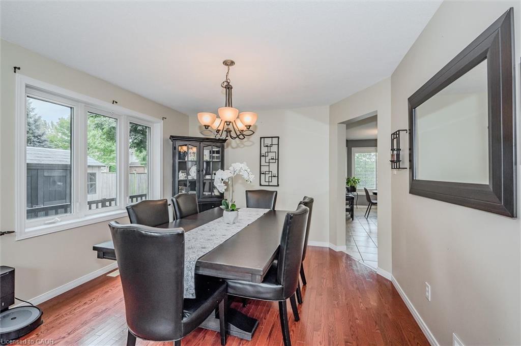 2 Oakridge Crescent