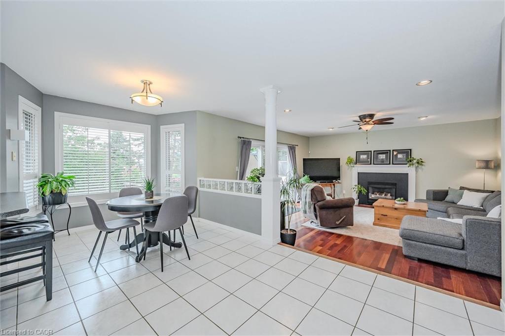2 Oakridge Crescent