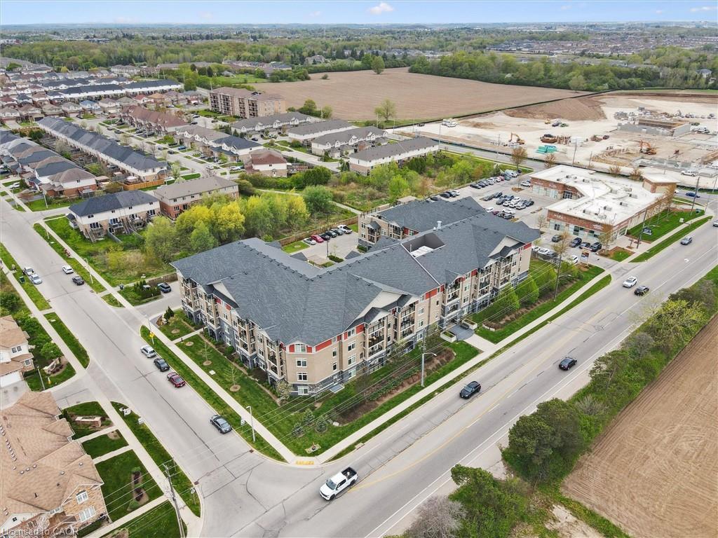 202-106 Bard Boulevard Unit: 202