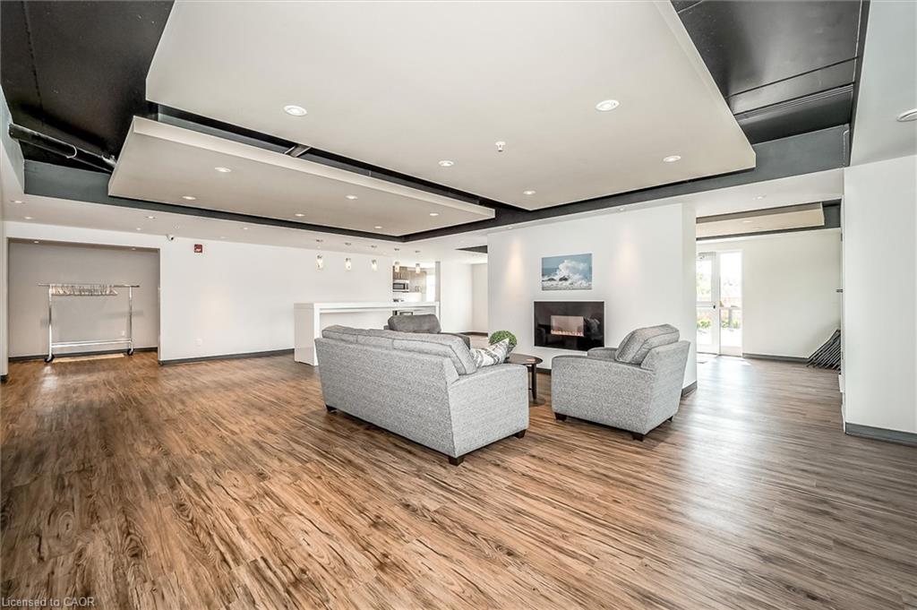 202-106 Bard Boulevard Unit: 202