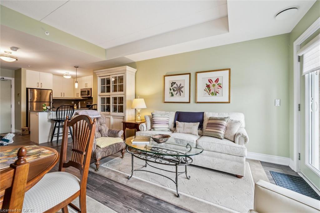 202-106 Bard Boulevard Unit: 202