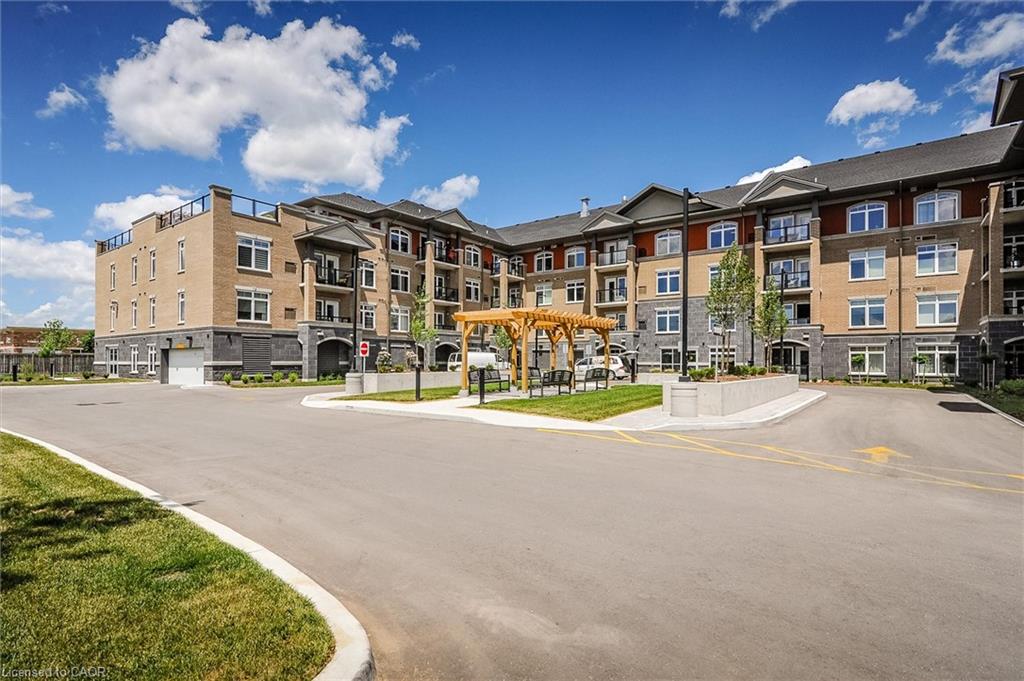 202-106 Bard Boulevard Unit: 202