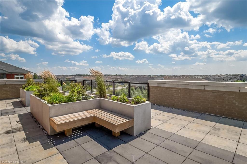 202-106 Bard Boulevard Unit: 202