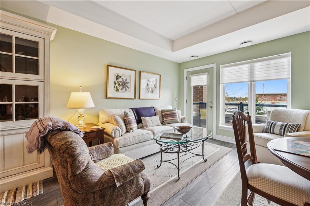 202-106 Bard Boulevard Unit: 202
