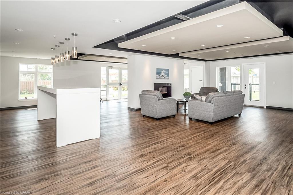 202-106 Bard Boulevard Unit: 202