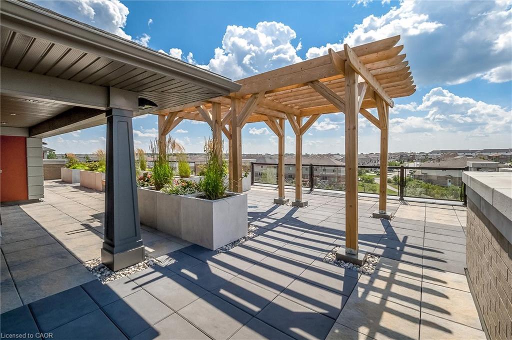 202-106 Bard Boulevard Unit: 202