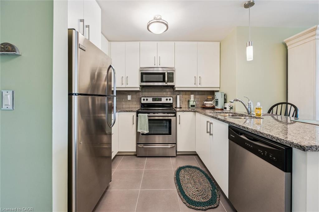 202-106 Bard Boulevard Unit: 202