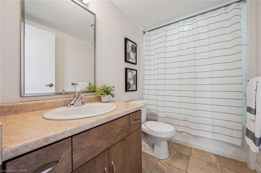 605-5 Gordon Street Unit: 605