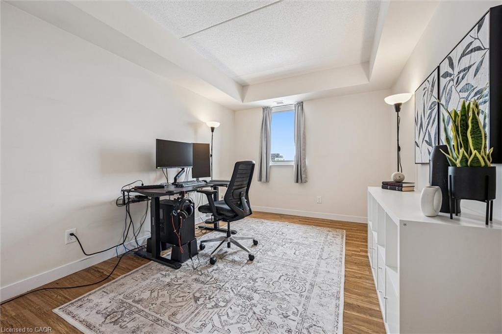 605-5 Gordon Street Unit: 605