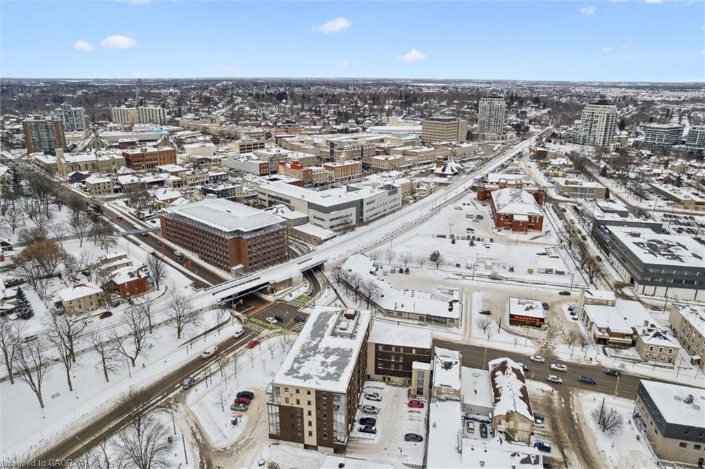 605-5 Gordon Street Unit: 605
