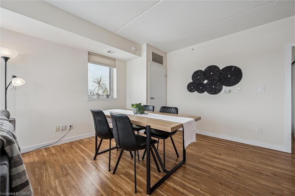 605-5 Gordon Street Unit: 605