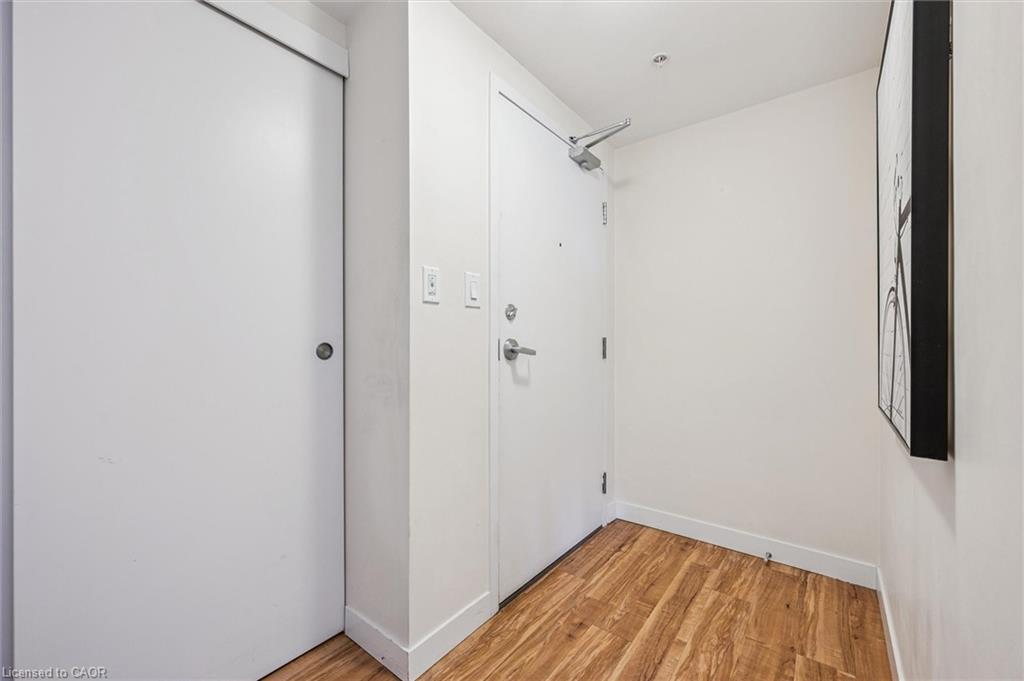 605-5 Gordon Street Unit: 605