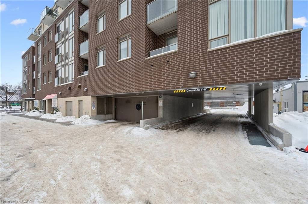 605-5 Gordon Street Unit: 605