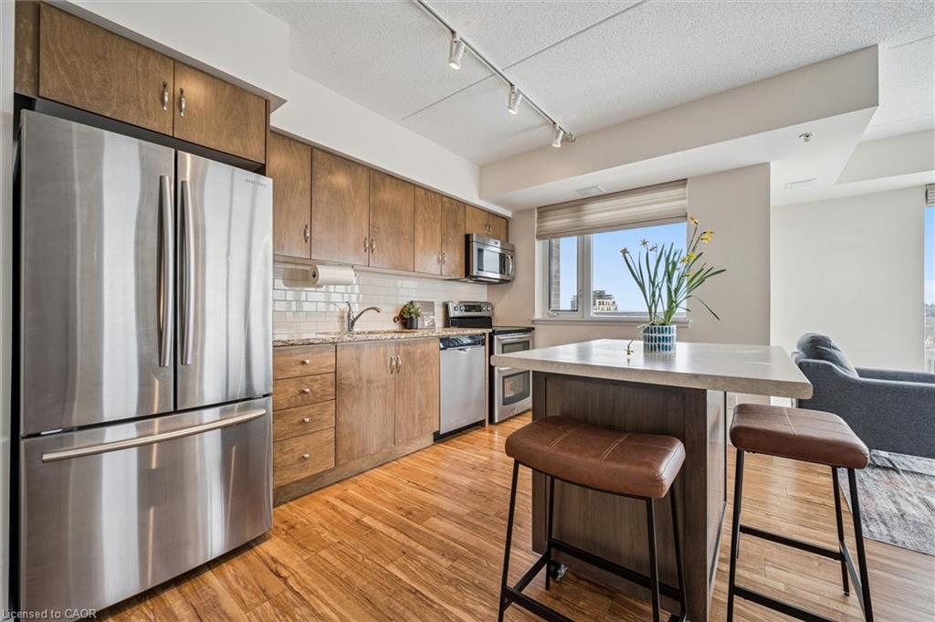 605-5 Gordon Street Unit: 605