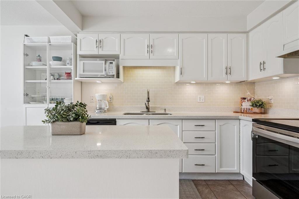 6-361 Arkell Road Unit: 6