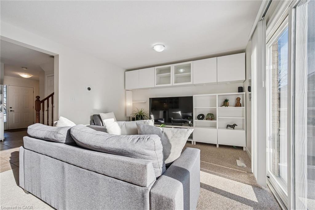 6-361 Arkell Road Unit: 6