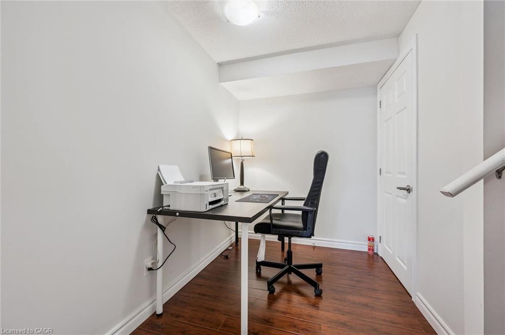 6-361 Arkell Road Unit: 6