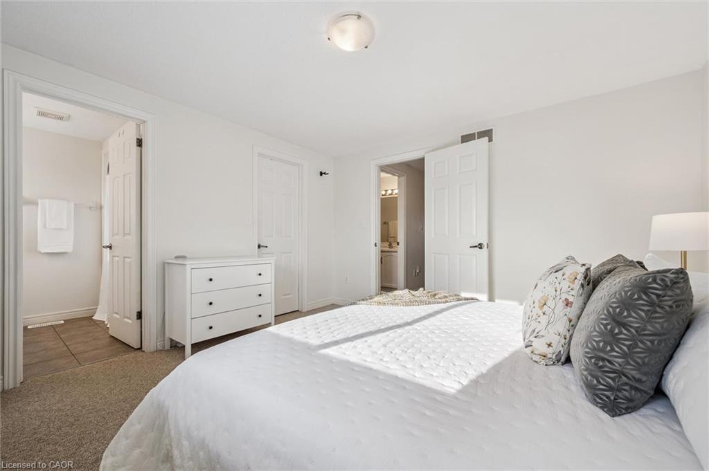 6-361 Arkell Road Unit: 6