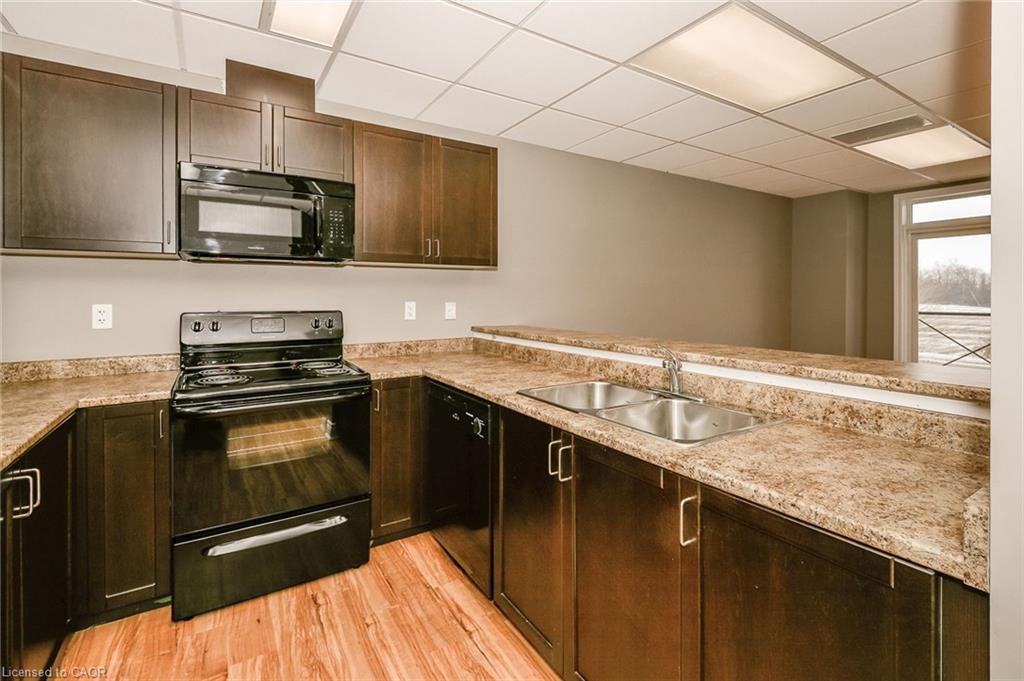 403-2 Colonial Drive Unit: 403