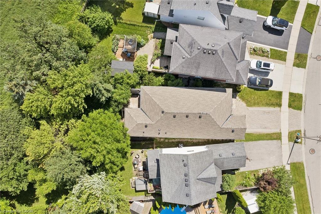 73 Waxwing Crescent