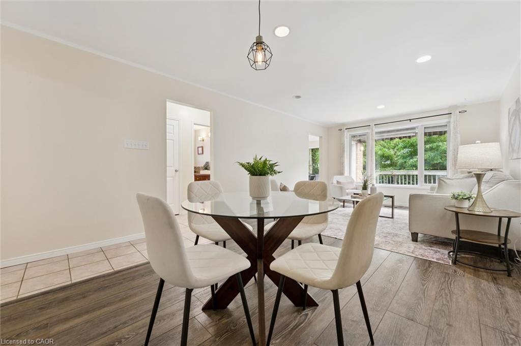 73 Waxwing Crescent