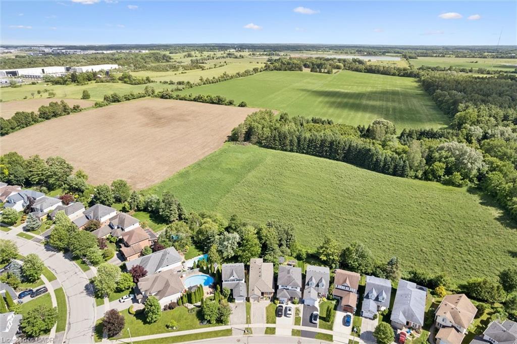 73 Waxwing Crescent