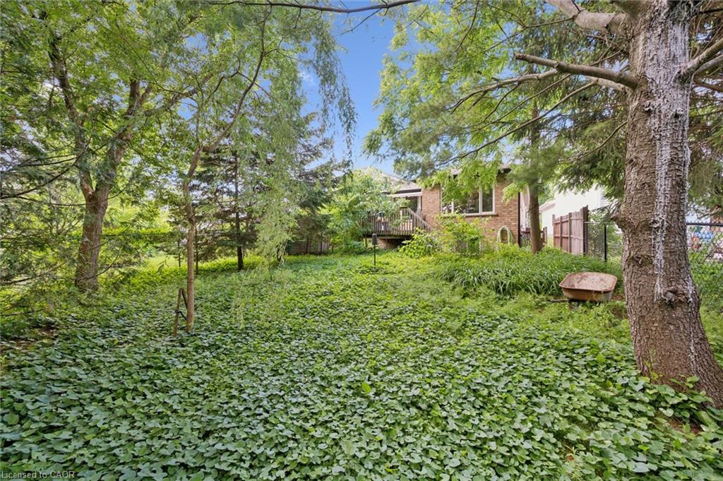 73 Waxwing Crescent